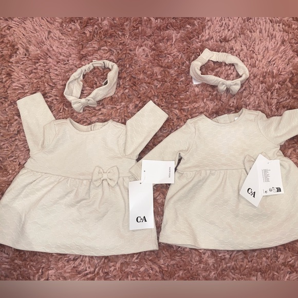 NEW with tags twin baby girl newborn dresses 0-1M - Picture 1 of 2